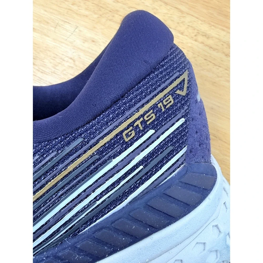 Brooks Adrenaline GTS 19 Mens Running Shoes sz 13 Wide 2E Navy Gold 1102942E439